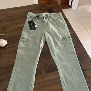 NWT- Paige Hoxton Ankle Skinny Size 27P in Dark Mint